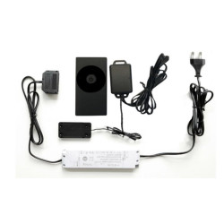 Anschluss Set mit Funkfernbedienung und 12-er Verteiler für LED-Beleuchtungen